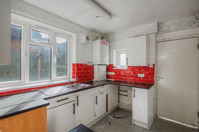 1 Newcombe Path, Shenley, Radlett WD7 9EL 18