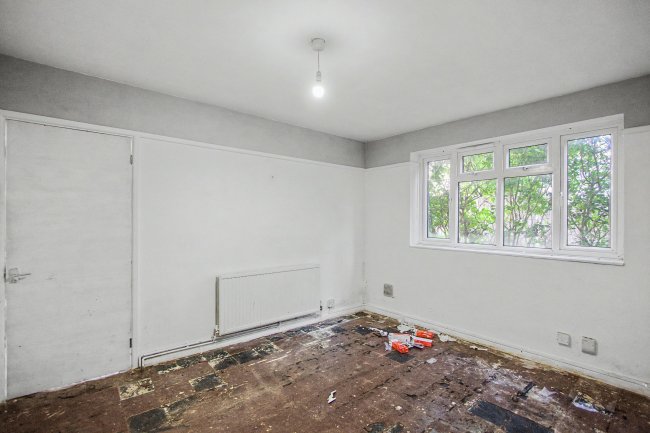 1 Newcombe Path, Shenley, Radlett WD7 9EL 18