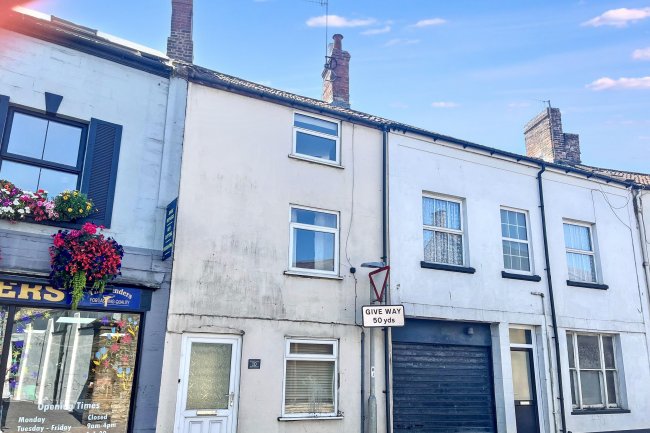 10 South Street, Crewkerne, South Somerset, TA18 8DA 3