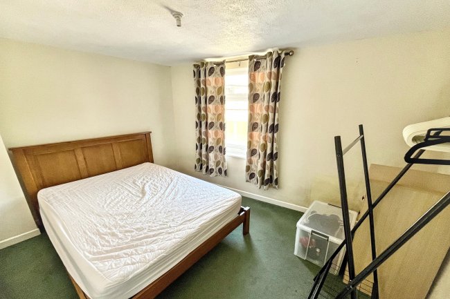 10 South Street, Crewkerne, South Somerset, TA18 8DA 3