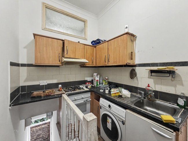 First Floor Flat, 1 Frith Road, Leyton, London E11 4EX 10