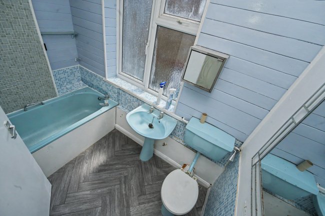 53 Perth Road, Leyton, London, E10 7PA 9