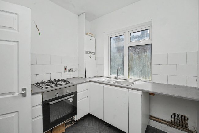 53 Perth Road, Leyton, London, E10 7PA 9