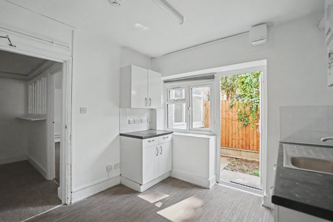 Flat A, 83 Shrewsbury Lane, Plumstead, London, SE18 3JW 3