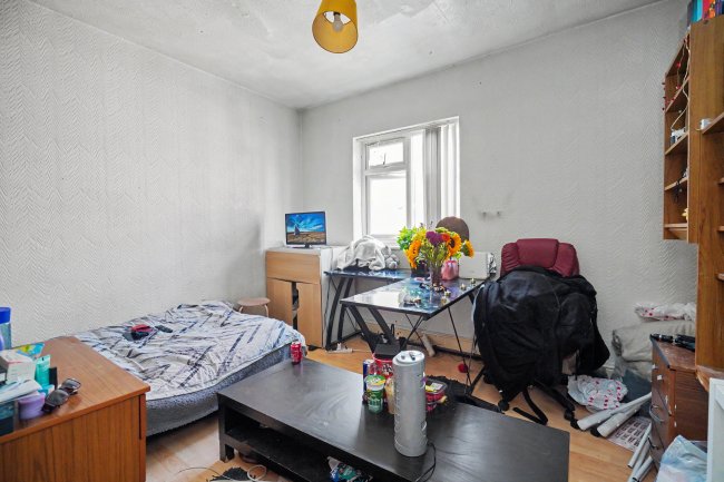 Flats 1-4, 406 Alfreton Road, Nottingham NG7 5NG 4
