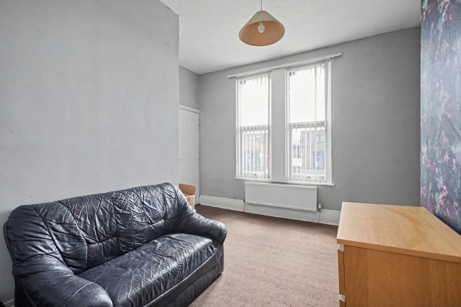 Flats 1-4, 406 Alfreton Road, Nottingham NG7 5NG 4
