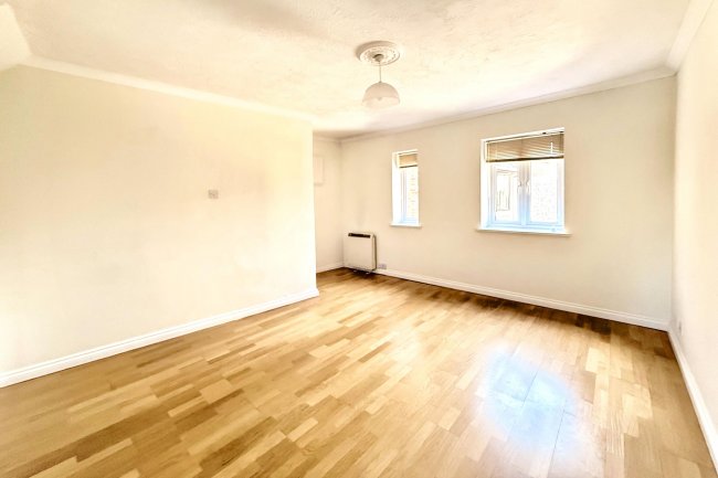 Flat 3, The Old Mill, Northgate, Chichester, PO19 1BP 9