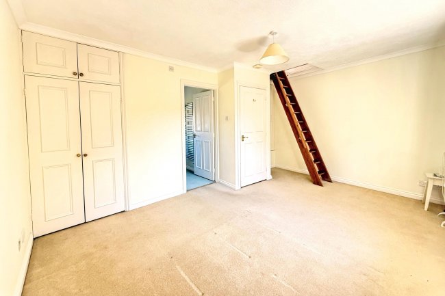 Flat 3, The Old Mill, Northgate, Chichester, PO19 1BP 9