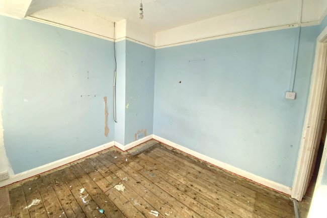 170 Wood Lane, Chippenham, Wiltshire, SN15 3EE 4