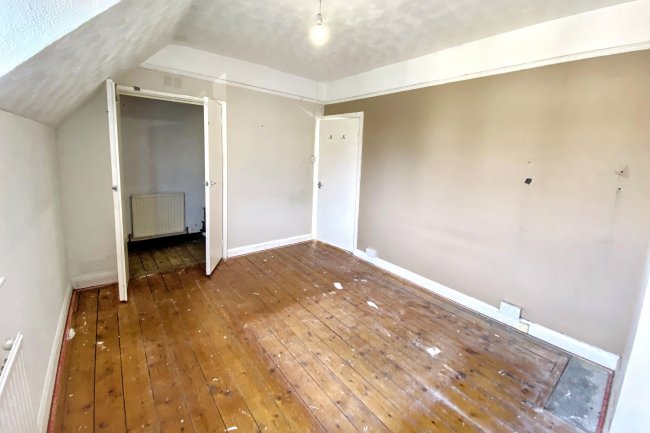 170 Wood Lane, Chippenham, Wiltshire, SN15 3EE 4