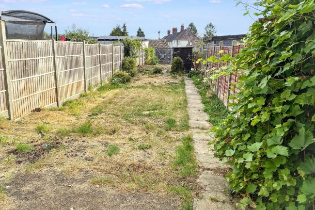 170 Wood Lane, Chippenham, Wiltshire, SN15 3EE 4