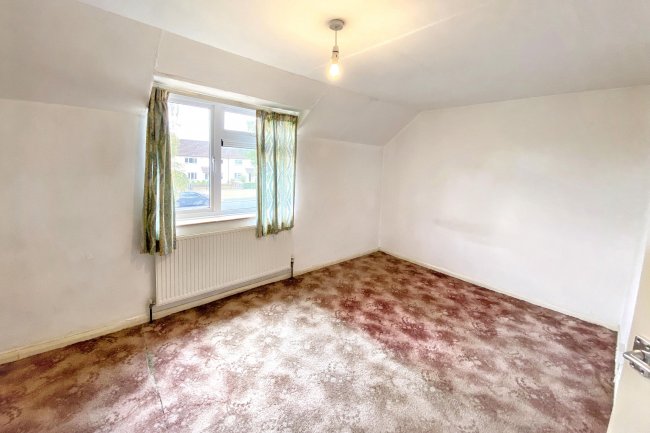 19 Corn Gastons, Malmesbury, Wiltshire, SN16 0DP 15