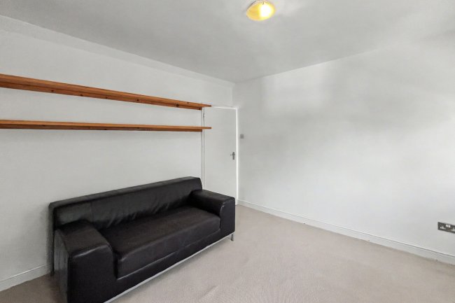 Flat 3 Shackleton Court, Croxted Road, Dulwich, London SE21 8RS 5