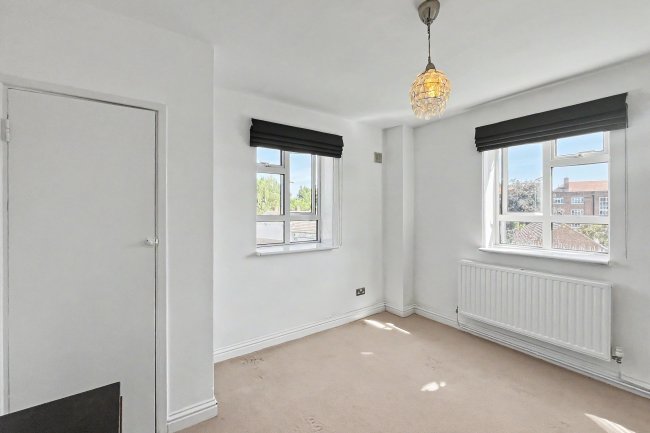 Flat 3 Shackleton Court, Croxted Road, Dulwich, London SE21 8RS 5