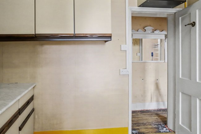 24 Warwick Chambers, Pater Street, Kensington, London, W8 6EN 3
