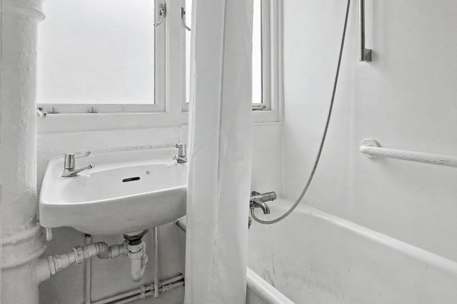 63 Sandwich House, Bloomsbury, London, WC1H 9PP 9