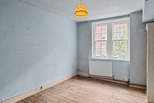 63 Sandwich House, Bloomsbury, London, WC1H 9PP 9