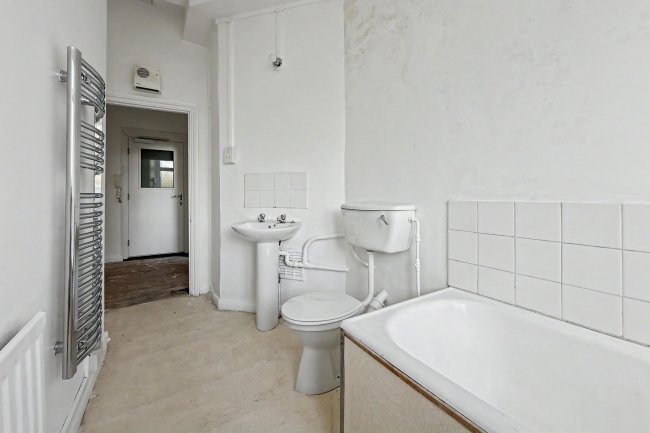Third Floor Flat, 13 Warrington Crescent, Maida Vale, London, W9 1ED 1