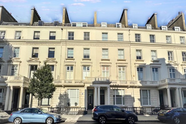 Third Floor Flat, 13 Warrington Crescent, Maida Vale, London, W9 1ED 1