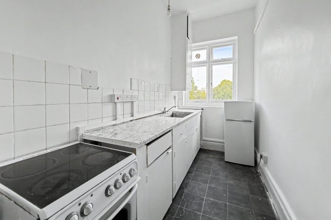 Third Floor Flat, 13 Warrington Crescent, Maida Vale, London, W9 1ED 1