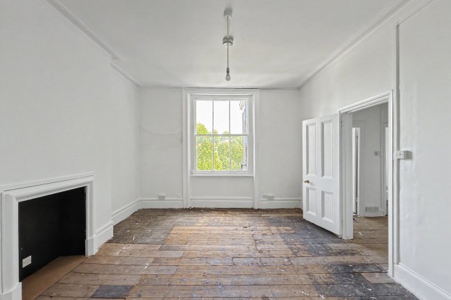 Third Floor Flat, 13 Warrington Crescent, Maida Vale, London, W9 1ED 1