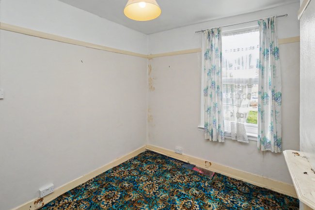 179 Gainsborough Avenue, Manor Park, London, E12 6JN 5