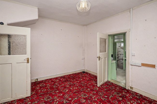 179 Gainsborough Avenue, Manor Park, London, E12 6JN 5