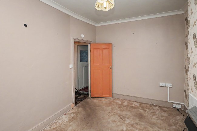 179 Gainsborough Avenue, Manor Park, London, E12 6JN 5