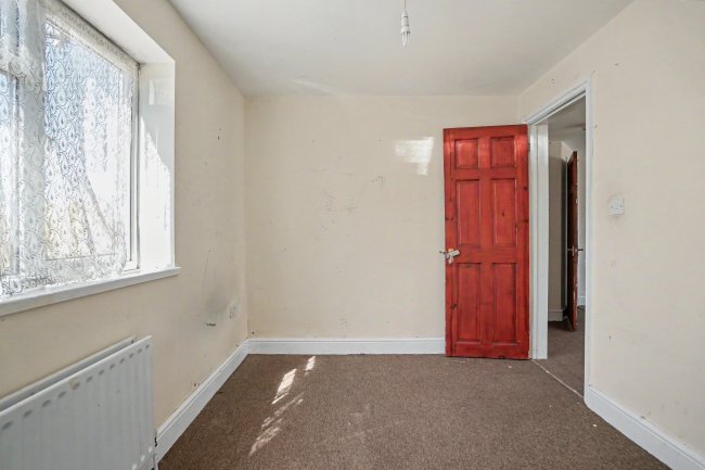 32 32A & 32B Gosden Road, Littlehampton, BN17 6DY 6