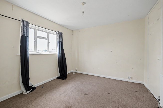 32 32A & 32B Gosden Road, Littlehampton, BN17 6DY 6