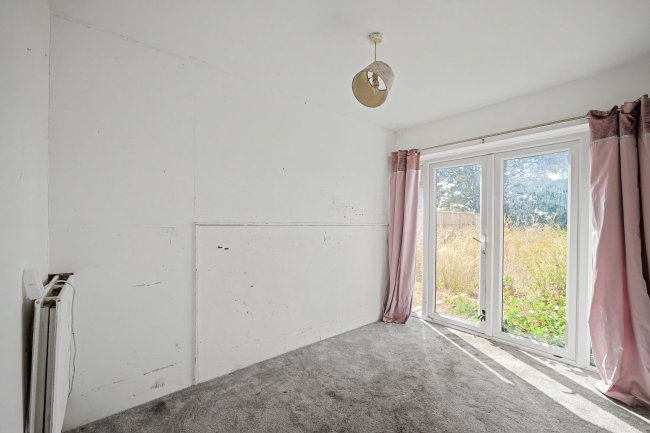 32 32A & 32B Gosden Road, Littlehampton, BN17 6DY 6