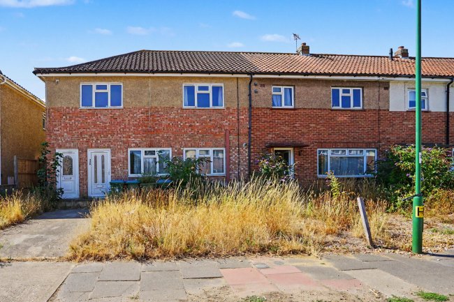 32 32A & 32B Gosden Road, Littlehampton, BN17 6DY 6