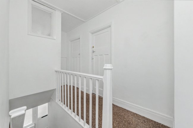 97 Roedale Road, Brighton, BN1 7GD 10