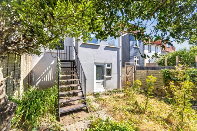 97 Roedale Road, Brighton, BN1 7GD 10