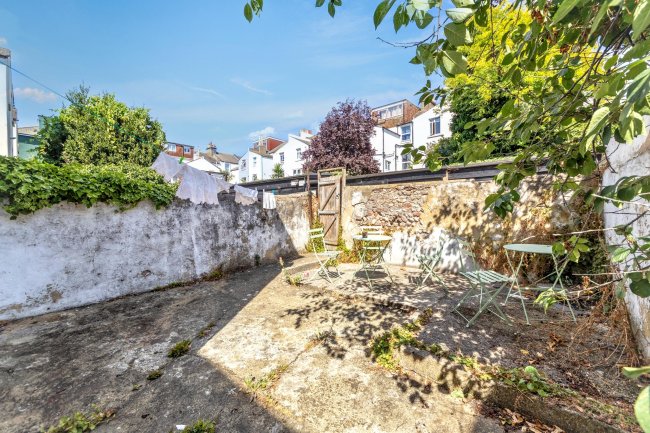 88 Shaftesbury Road, Brighton, BN1 4NG 8