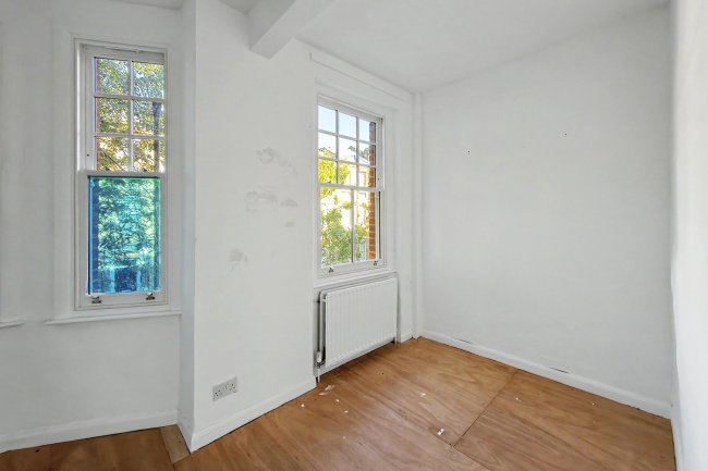 Flat B, 23 Morat Street, Stockwell, London, SW9 0RJ 2