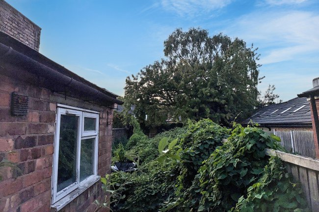 47 Walsall Road, Darlaston, West Midlands, WS10 9JS 4