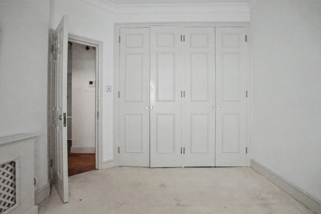 Flat 48, Bank Chambers, 25 Jermyn Street, St. James, London, SW1Y 6HR 9