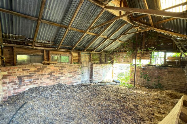 Lakewood, The White Barn and Land at Rushden Road, Sandon, Buntingford SG9 0QN 34
