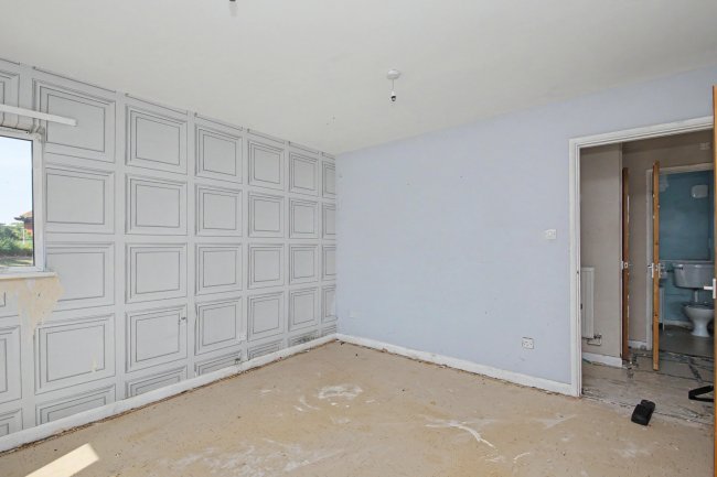 52 Hardwick Drive, Arkwright Town, Chesterfield, S44 5BS 9