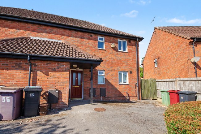 52 Hardwick Drive, Arkwright Town, Chesterfield, S44 5BS 9