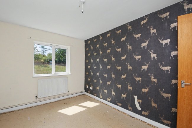 52 Hardwick Drive, Arkwright Town, Chesterfield, S44 5BS 9