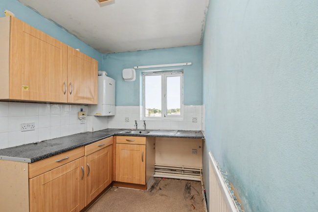 52 Hardwick Drive, Arkwright Town, Chesterfield, S44 5BS 9