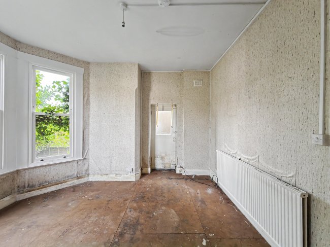 Flat A, 66-68 Dukes Avenue, London, N10 2PU 51