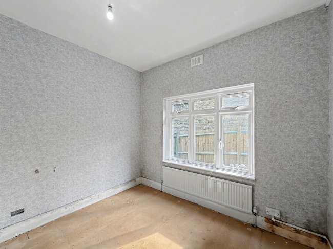 Flat A, 66-68 Dukes Avenue, London, N10 2PU 51