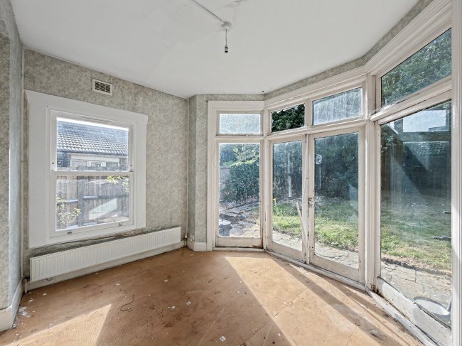 Flat A, 66-68 Dukes Avenue, London, N10 2PU 51