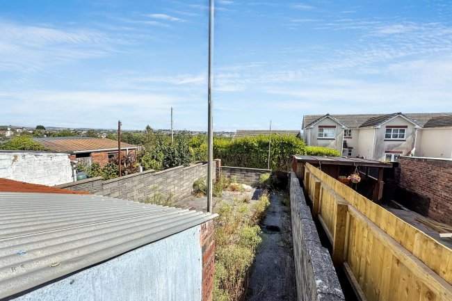 52 Brynallt Terrace, Llanelli, Dyfed, SA15 1ND 57