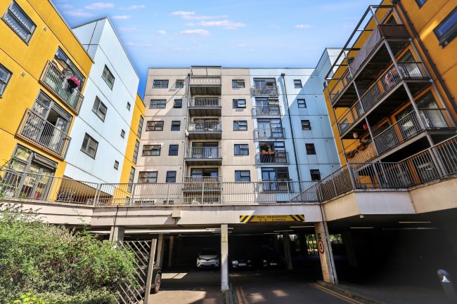 111 Maltings Close, Bow, London, E3 3TD 7