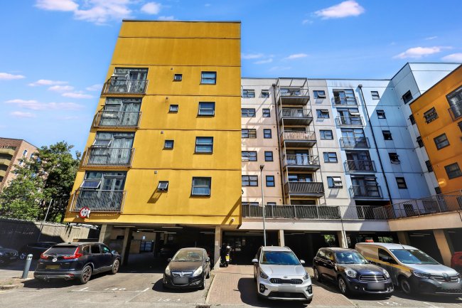 111 Maltings Close, Bow, London, E3 3TD 7