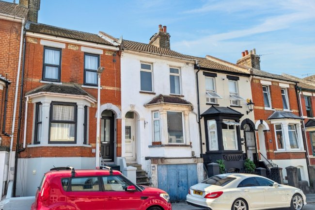 80 Victoria Road, Chatham, Kent, ME4 5EU 5